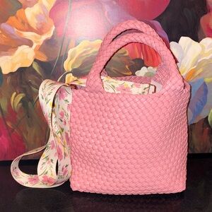 NWT Woven Tote Bag with Floral Strap “WOMEN CAN DO ANYTHING”
